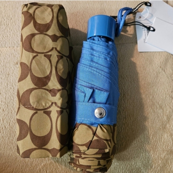 Coach mini umbrella - Picture 8 of 10
